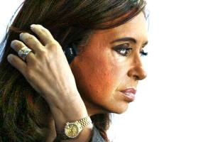 ROLEX Lady Datejust con diamantes, de 42 mil dólares Mientras habla de la pobreza, muetra su reloj ROLEX Lady Datejust con diamantes, de 42 mil dólares