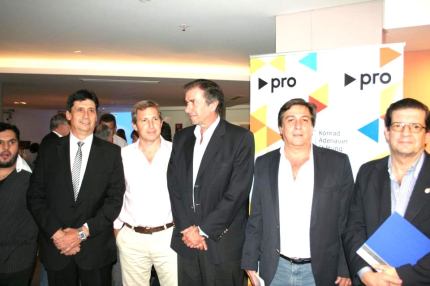 945071_575567592488549_775627391_n