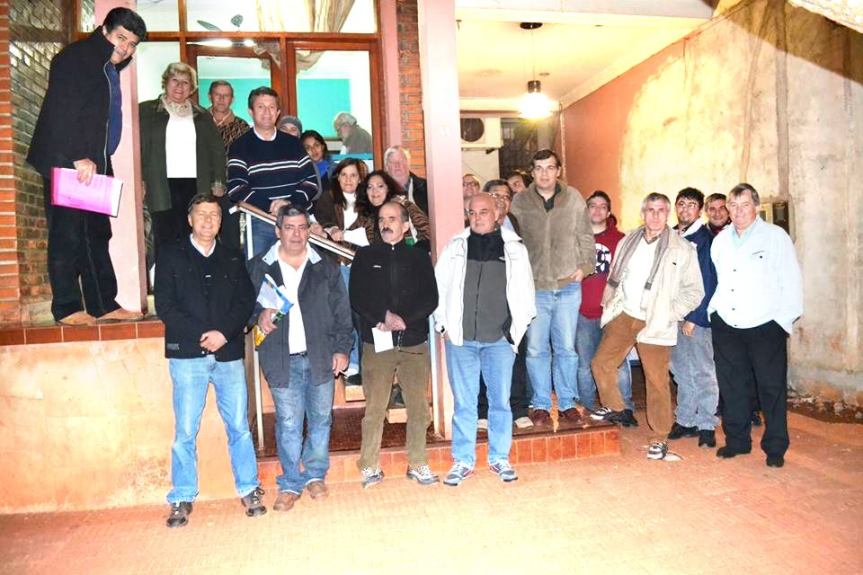 1044741_299533510185195_2029049306_n