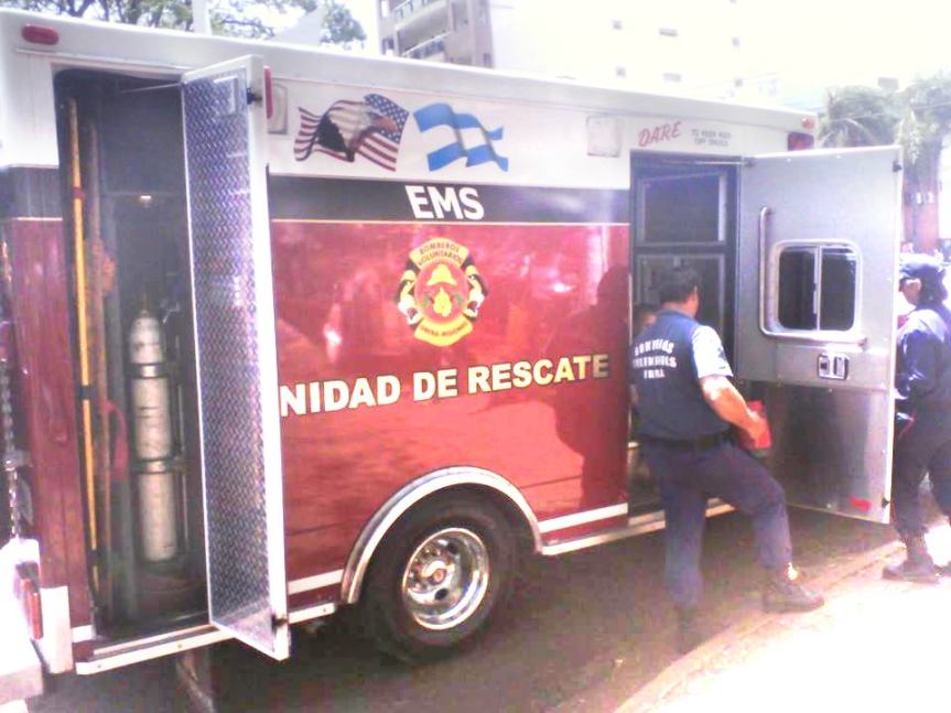 1001996_10200874999465260_1087687001_n