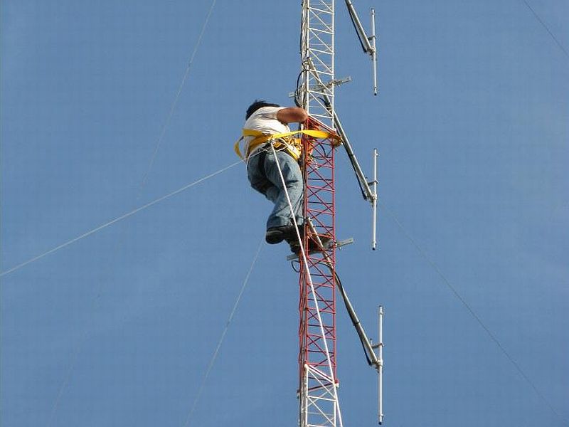 Debate sobre la regulación de antenas con funcionarios del&nbsp;ENACOM