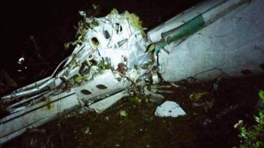 76 muertos: Se estrelló un avión cerca de Medellín que provenía de Bolivia con futbolistas del&nbsp;Chapecoense