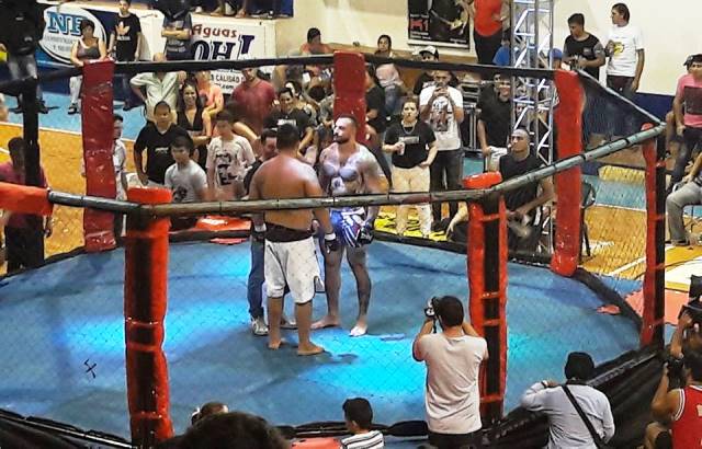 “La Roca” Braganza obtuvo el título argentino de MMA “Xtreme Cage Fight” en el estadio del&nbsp;OTC
