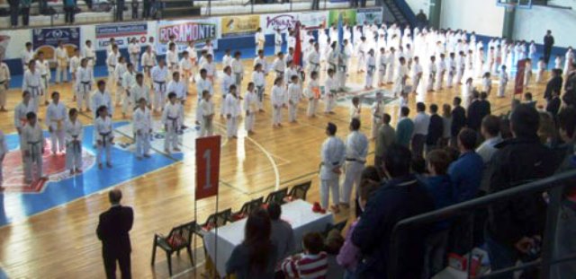 Obereños cosecharon varias medallas en el 4° Torneo de Karate do Shotokan en&nbsp;Paraguay