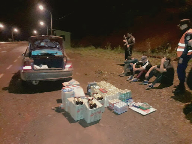 Llevaban bebidas alcohólicas y alimentos sin aval&nbsp;aduanero