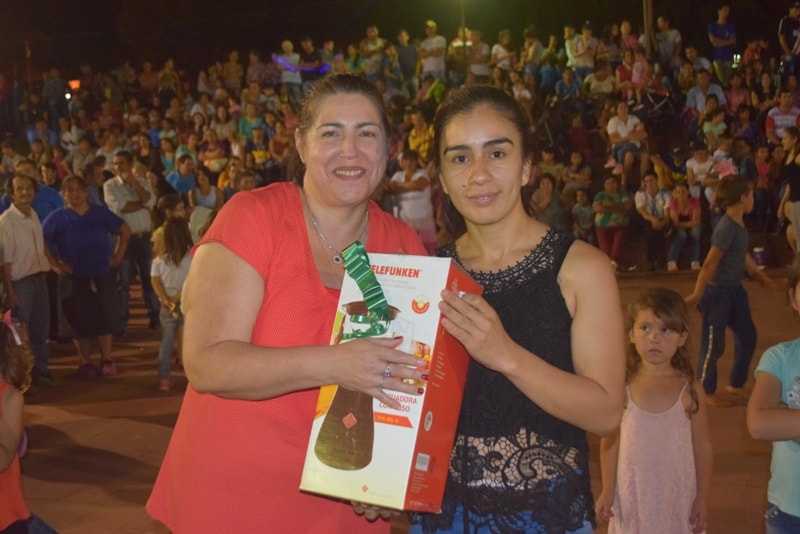 Festejos del día de la Madre en Campo Viera con premios donados por Vicegobernación y&nbsp;comerciantes