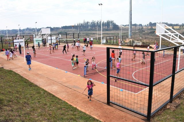 La EBY entregó obras para el  barrio A4 “La Nueva&nbsp;Esperanza”