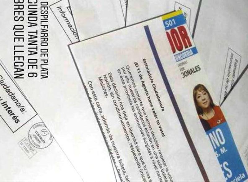 ¿Desesperación?: La Renovación envía hasta 6 cartas por casa con boletas cortas, cada sobre cuesta $65 la&nbsp;estampilla