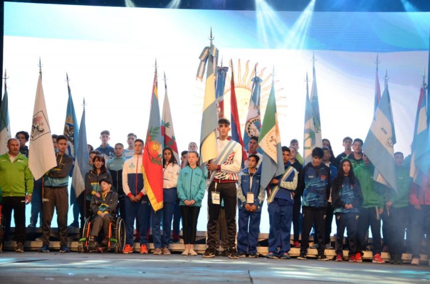 JNEvita: el Obereño Gastón Benítez fue abanderado argentino y representó a todas las&nbsp;provincias