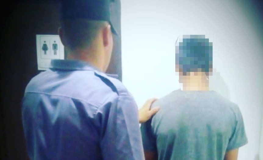 Empujó a su pareja y la agredió con golpes de&nbsp;puño