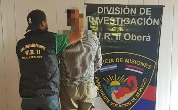 «Abre coches» operaban en el centro de Oberá; robaron una tablet, notebook y $12&nbsp;mil