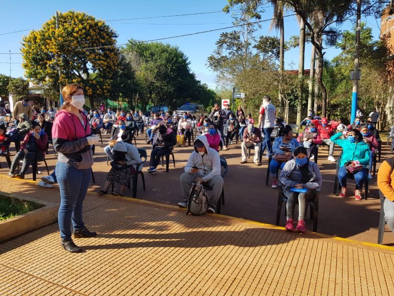 Asisten a jubilados y beneficiarios de programas sociales en los&nbsp;bancos