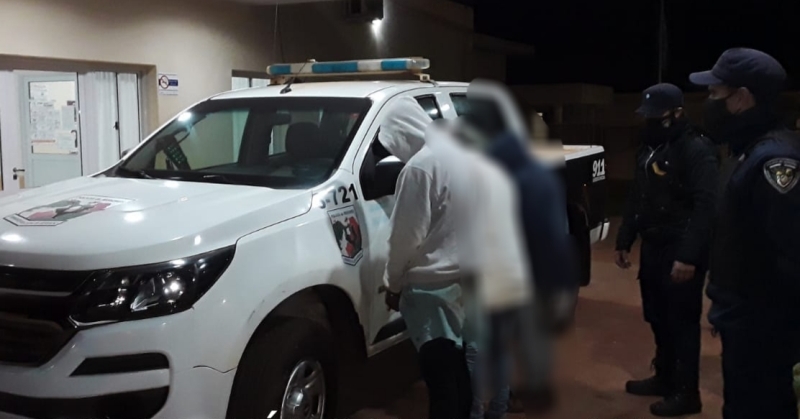 Atraparon a tres jóvenes que entraron a robar a una&nbsp;casa