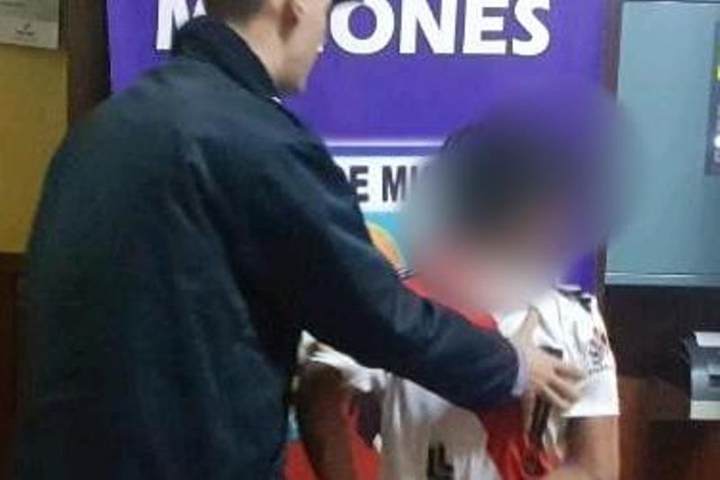 Cayó «Lobi» otra vez tras intentar acuchillar a los&nbsp;policías