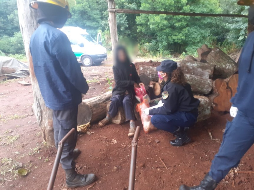 Asistieron a una mujer que estaba perdida en Roca y localizaron a su familia en&nbsp;Oberá