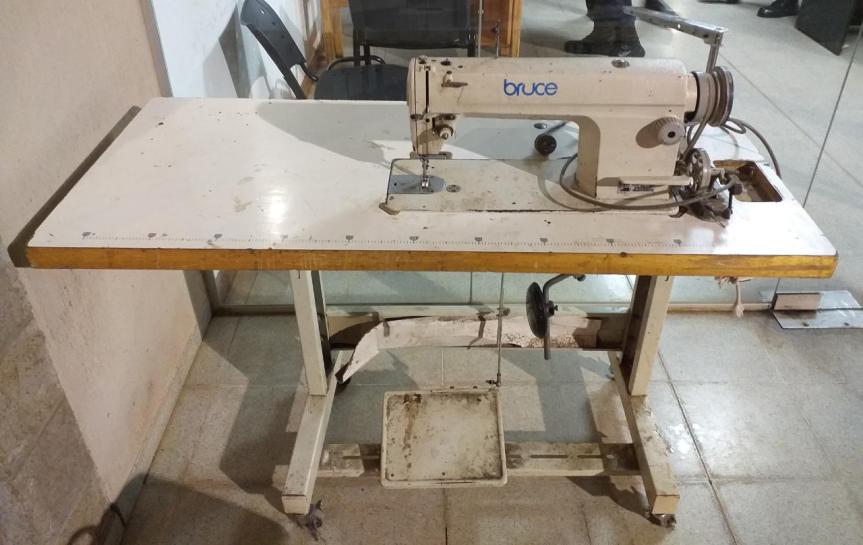 Lo descubrieron vendiendo en Facebook una máquina de coser&nbsp;robada