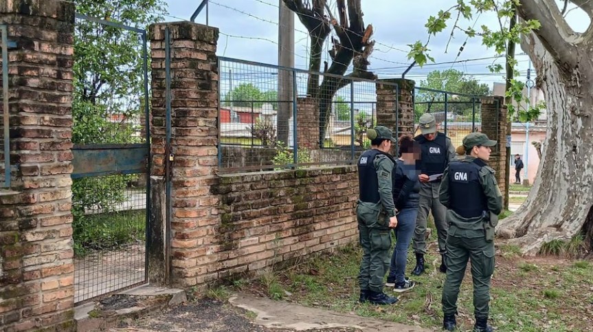 Negoció a su hija por una casilla y pasajes: «él tiene un almacén y la tiene como una&nbsp;reina»