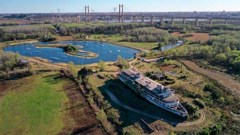 El crucero que volvió de Misiones y quedó encallado en&nbsp;Zárate