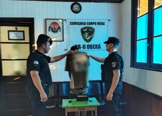 Detenido por robarle el secador de pelo y la plancha a su&nbsp;ex