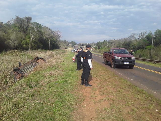 Dos heridos tras despistar en la ruta&nbsp;12