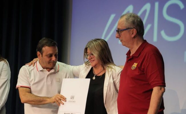 Campaña: Herrera entregó fondos a municipios, plan Techo y reducción de aportes a&nbsp;municipales