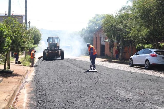 Plan 500 cuadras: Asfaltan calle&nbsp;Berutti