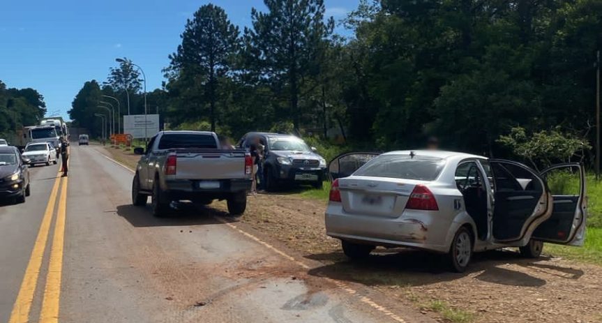 Choque entre una camioneta y un auto dejó dos&nbsp;heridos