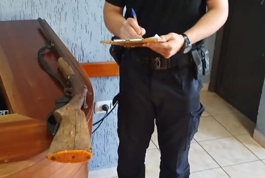 Manipulaba una escopeta y se pegó un tiro en la&nbsp;mano