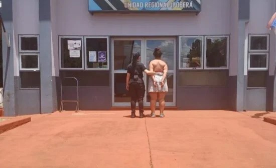 Mujer detenida por intentar robar en una casa y agredir a una policía ...
