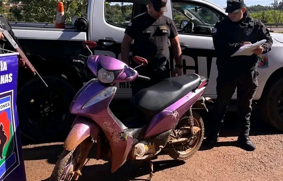 Lo detectaron por maniobras peligrosas: la moto fue robada en&nbsp;Brasil
