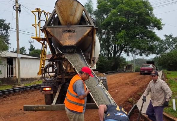 Realizan trabajos viales e hidráulicos en Villa&nbsp;Cristen