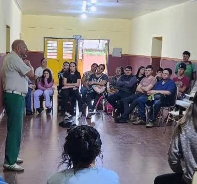 Capacitación en RCP y maniobra de Heimlich para estudiantes de la EPJA Nº&nbsp;1464