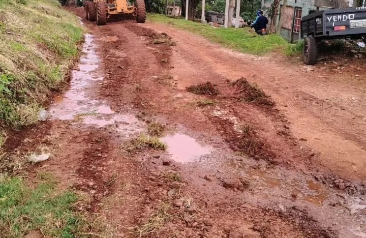 Realizan arreglo de calles&nbsp; en villa Cristen&nbsp;2