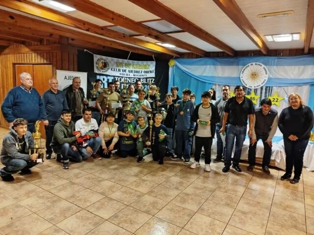 IRT Blitz y Rápido por los 98º de Oberá con más de 40&nbsp;ajedrecistas