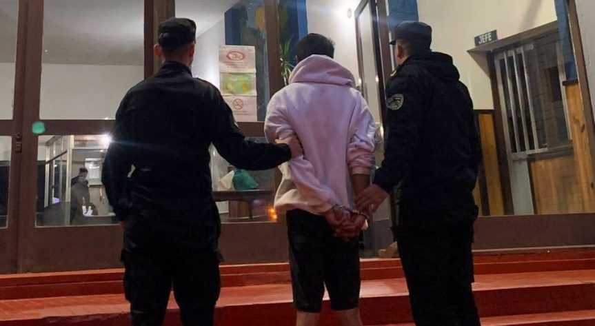 Tres detenidos en Oberá y Campo Viera: uno armado en una&nbsp;plaza