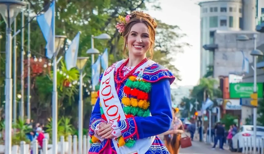 HISTORIAL DE LAS REINAS DE LA FIESTA NACIONAL DEL INMIGRANTE:&nbsp;1980-2026